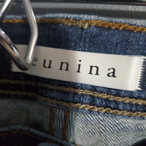 Eunina Sasha Low Rise Relaxed Skinny Crop Distressed Womens Jeans Size 15 - Picture 6 of 7